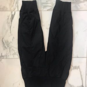 Lulu cropped joggers